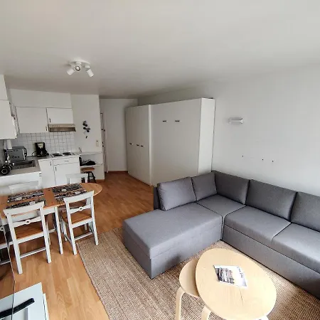 Lateral Seaview Studio 6th Floor With Outdoor Pool Type 63 *