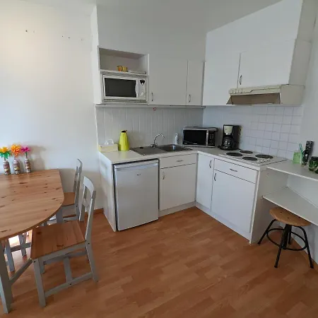 Lateral Seaview Studio 6th Floor With Outdoor Pool Type 63 דירה